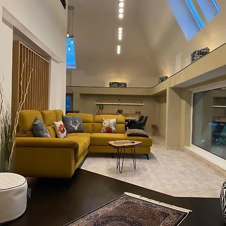 Loft Im Turm Апартаменты Майсхофен